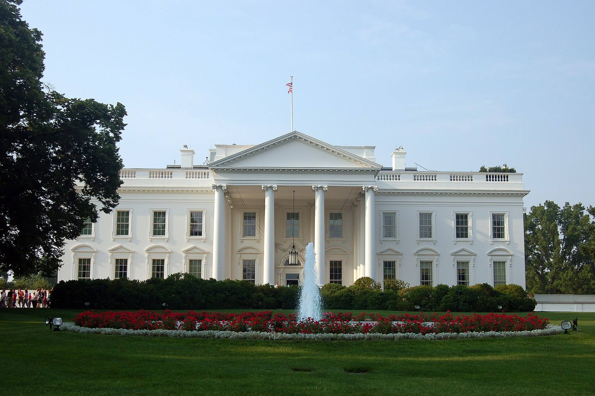 Photo of the The White House (north side)